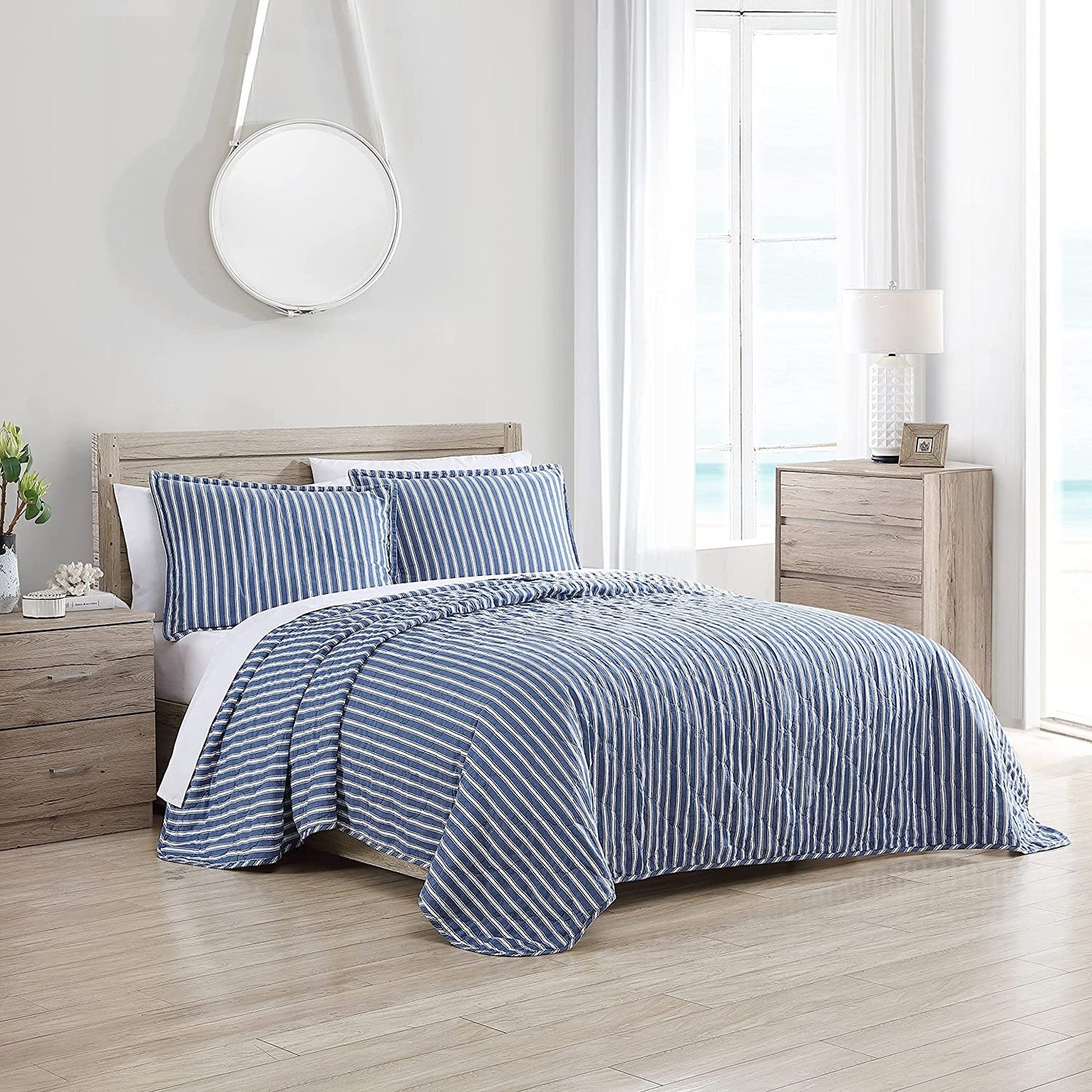 Stone Cottage | Willow Way Collection | Quilt Set-100% Cotton, Reversible, Lightweight & Breathable Bedding with Matching Shams, Pre-Washed for Added Softness, King, Indigo